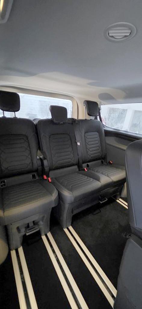 9-Sitzer Ford Custom Tourneo mieten