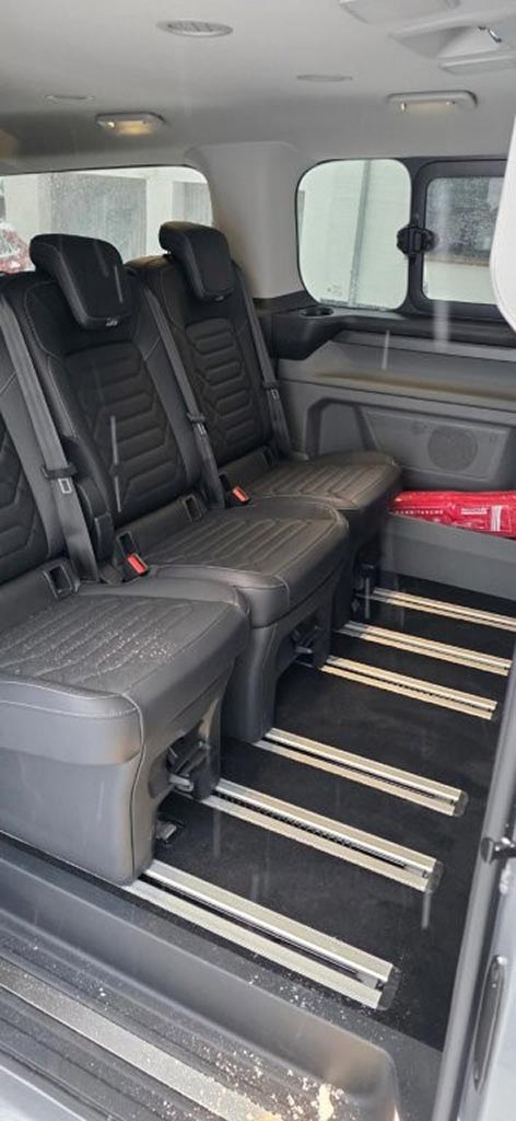 9-Sitzer Ford Custom Tourneo mieten